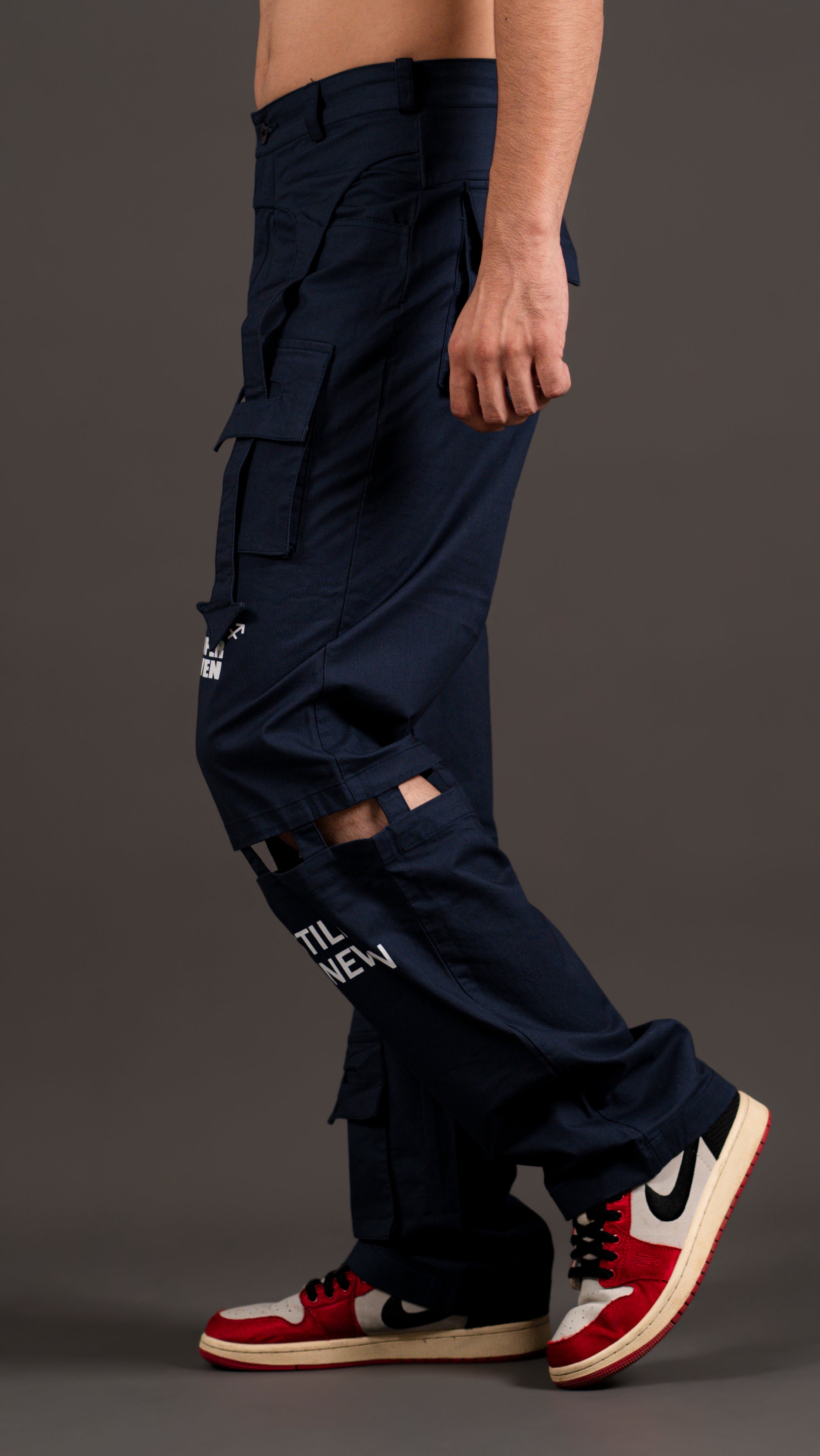 KNEE CUT ARROW BANDCARGO PANT/ NAVY BLUE