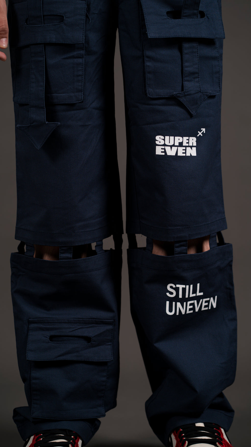 KNEE CUT ARROW BANDCARGO PANT/ NAVY BLUE