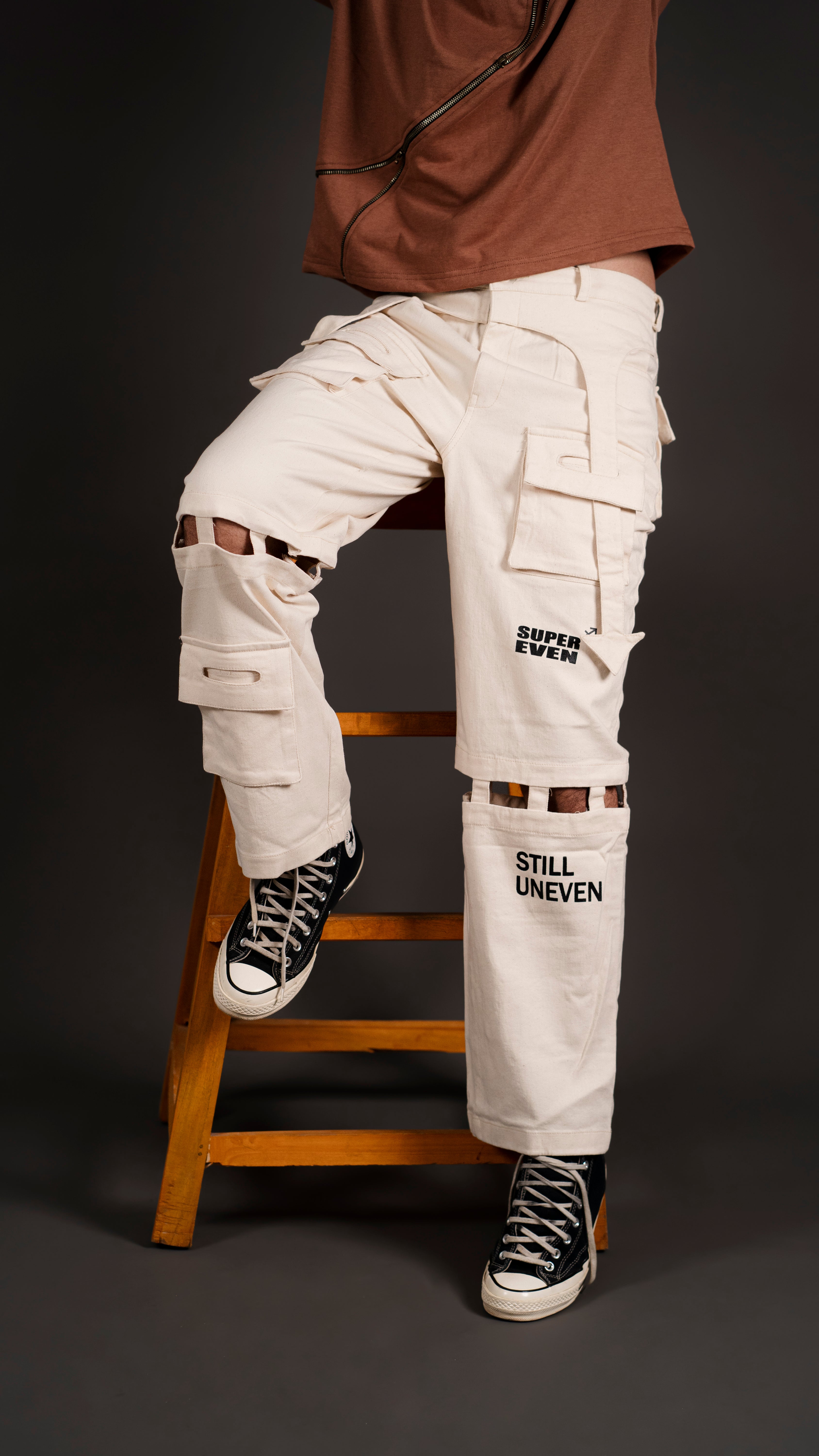 KNEE CUT ARROW BAND CARGO PANT/ BEIGE